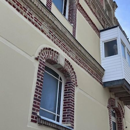Appartement En Front De Mer A Villers-Sur-Mer Face Au Casino, 2P Tout Equipe Avec Parking Privatif - Fr-1-712-14 Exterior photo